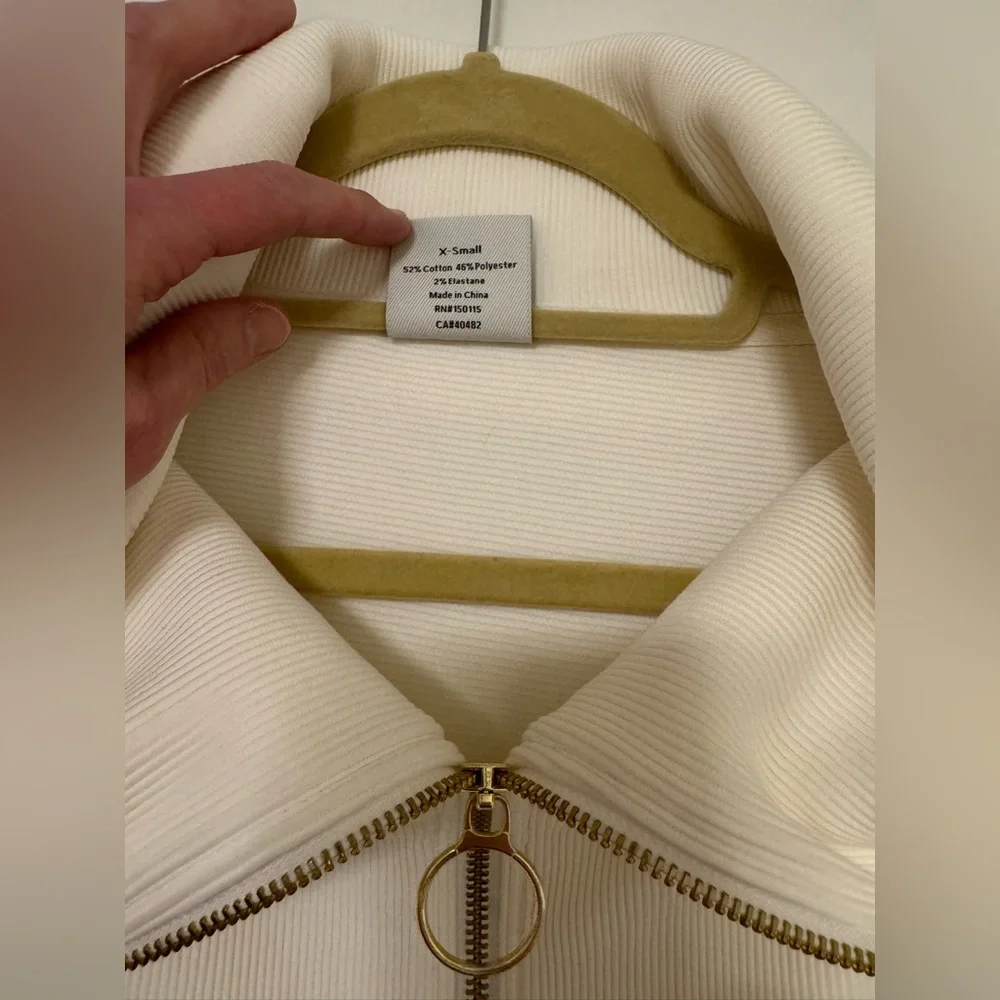 VARLEY Vine Half Zip Pullover NWOT - Picture 6 of 8